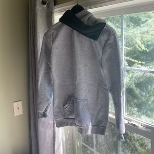 Grey sweatshirt